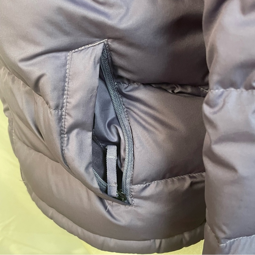 L.L. Bean Girls Plum Puffer Jacket Size Medium 10-12 Water Repellent Down - Picture 7 of 9